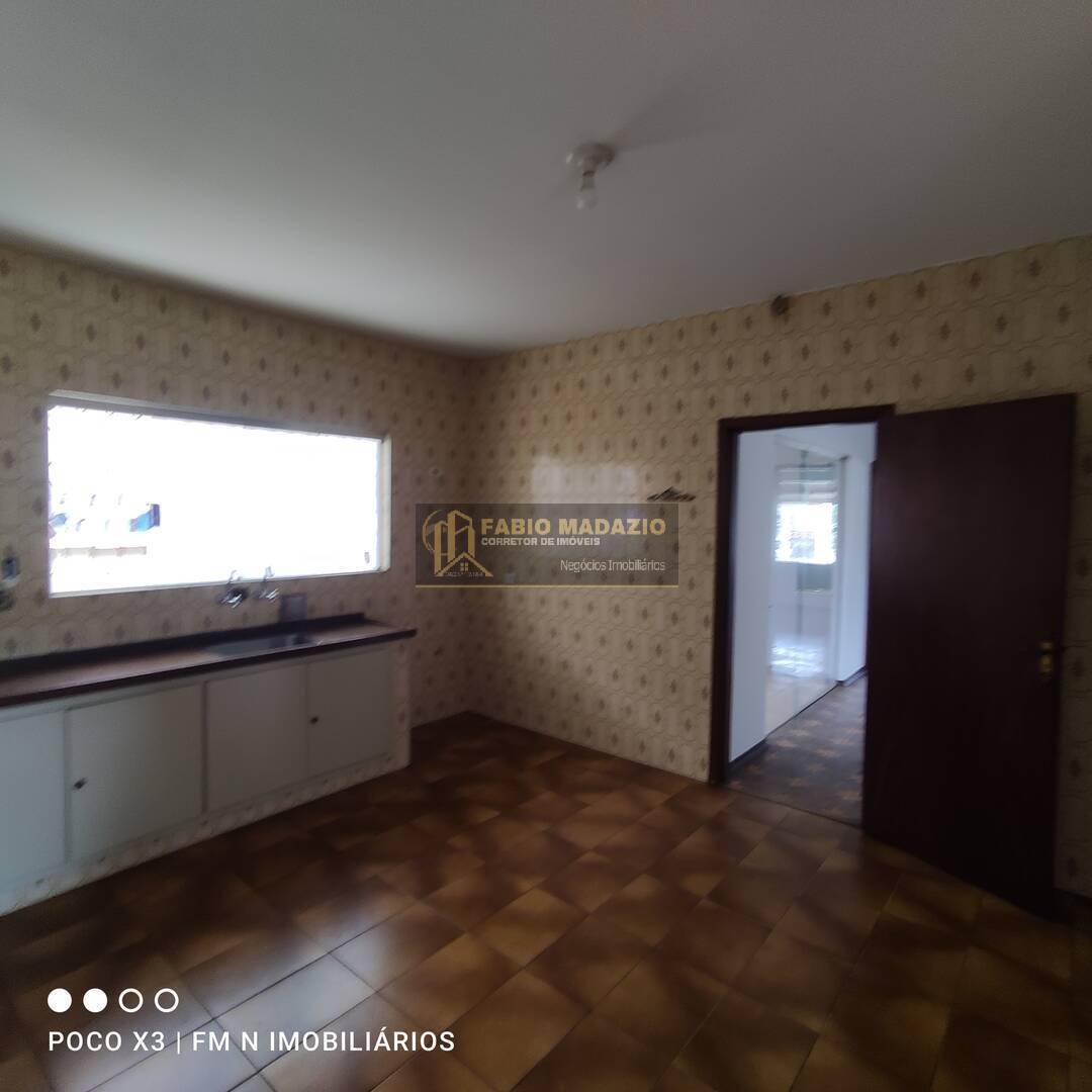 Casa à venda e aluguel com 3 quartos, 270m² - Foto 14
