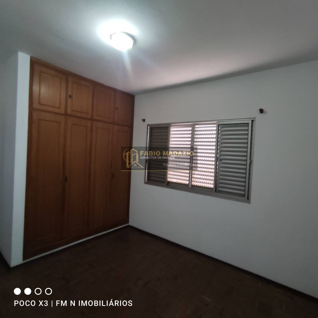 Casa à venda e aluguel com 3 quartos, 270m² - Foto 18