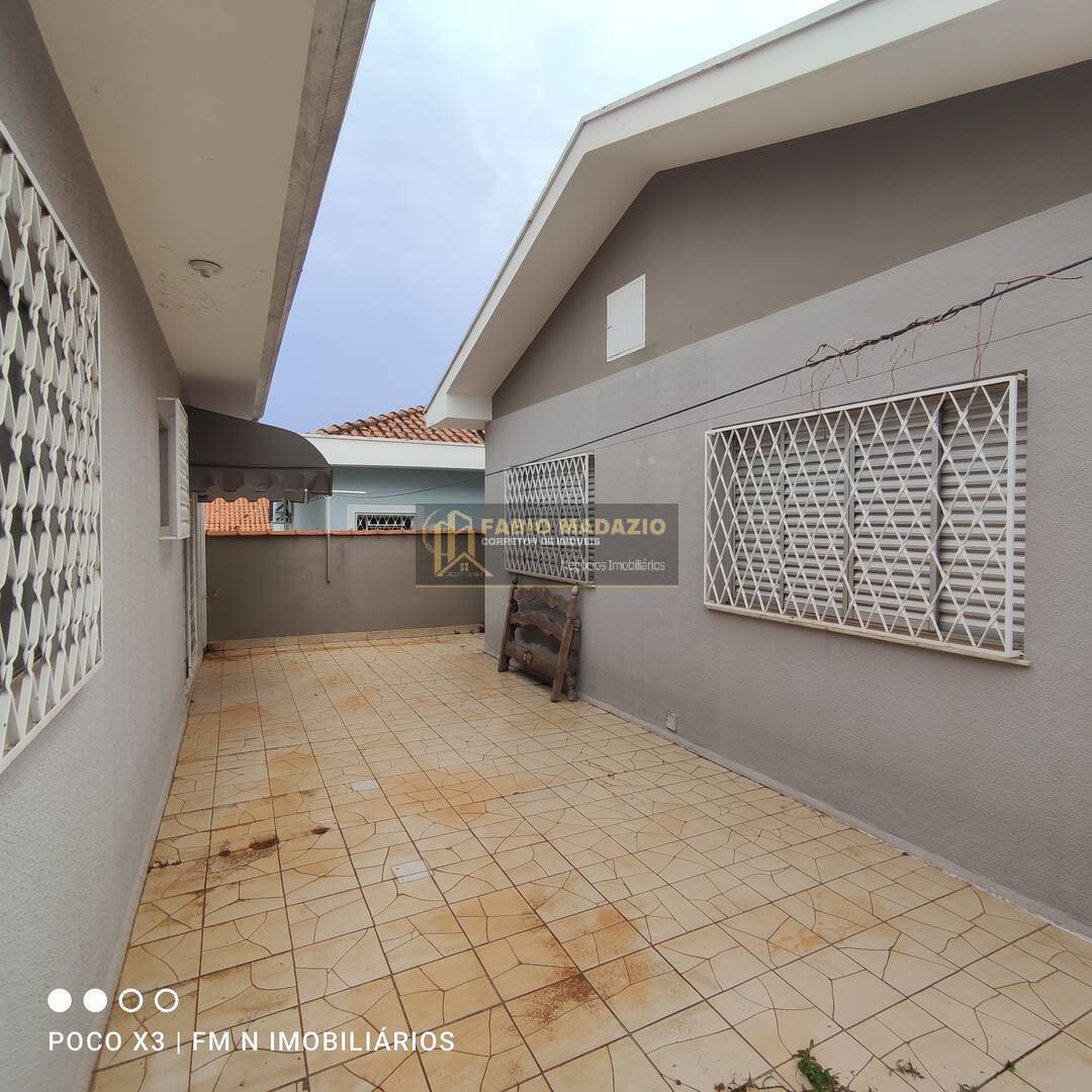 Casa à venda e aluguel com 3 quartos, 270m² - Foto 26