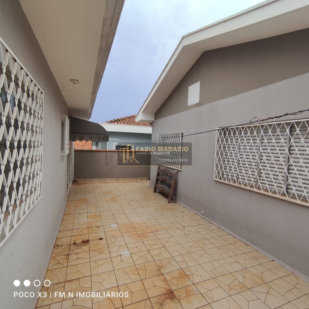 Casa à venda e aluguel com 3 quartos, 270m² - Foto 28