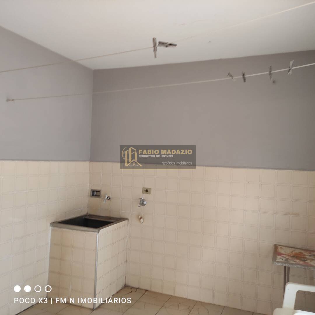 Casa à venda e aluguel com 3 quartos, 270m² - Foto 34