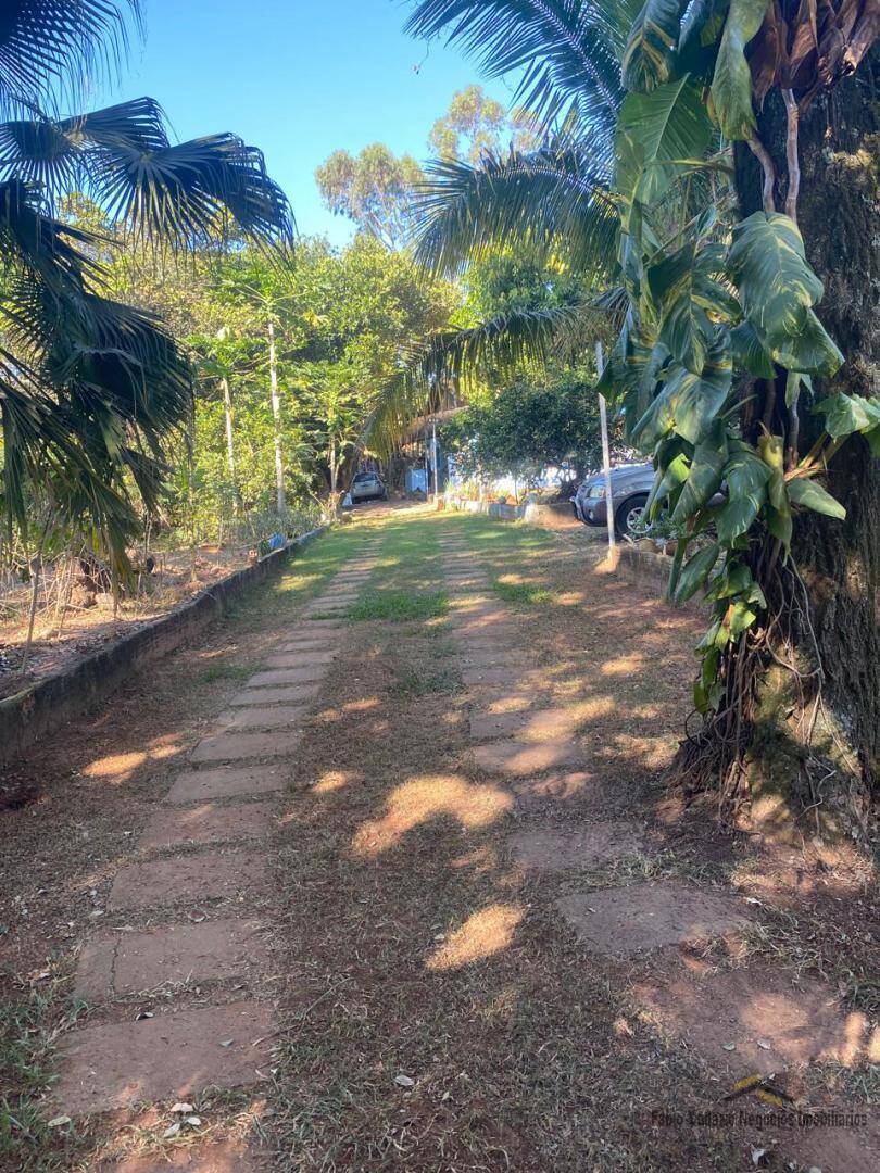 Chácara à venda com 3 quartos, 100m² - Foto 1