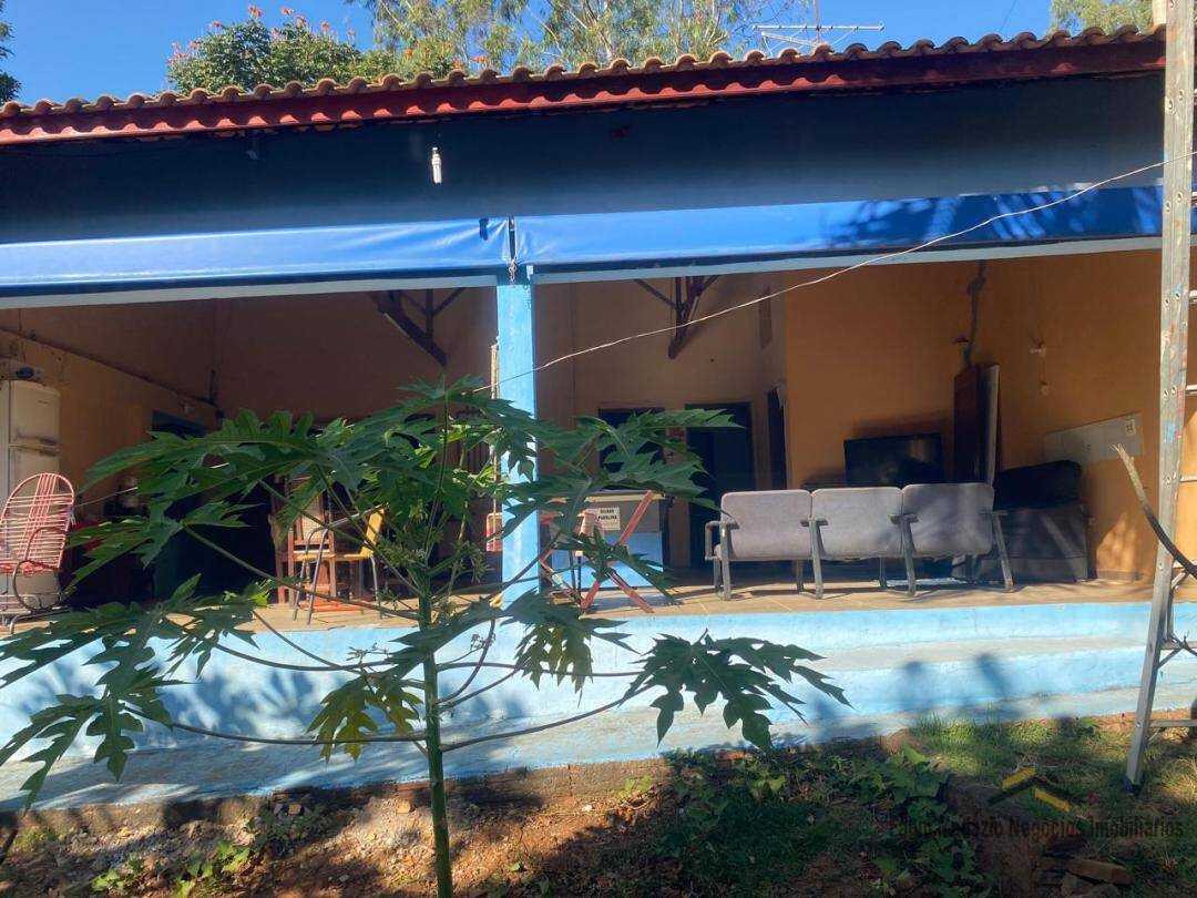 Chácara à venda com 3 quartos, 100m² - Foto 4