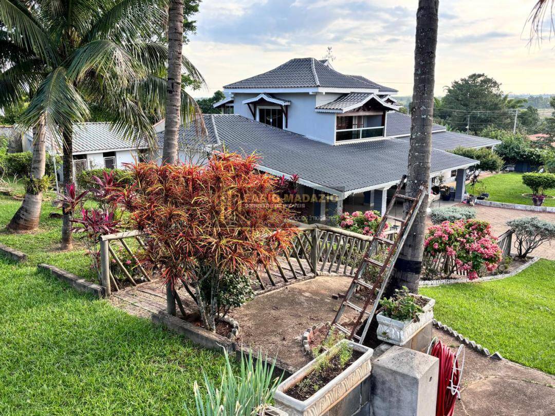 Chácara à venda com 7 quartos, 700m² - Foto 2