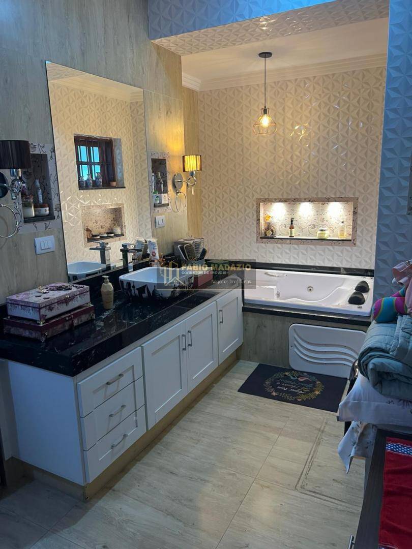 Chácara à venda com 7 quartos, 700m² - Foto 17