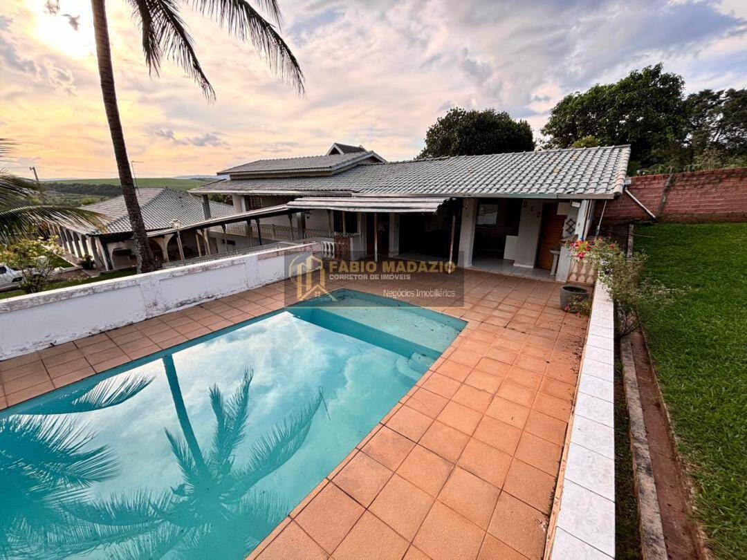 Chácara à venda com 7 quartos, 700m² - Foto 4