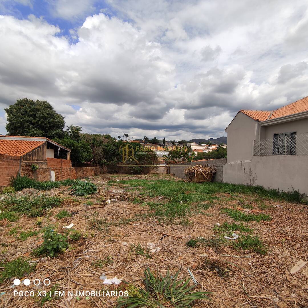 Terreno à venda, 560m² - Foto 1