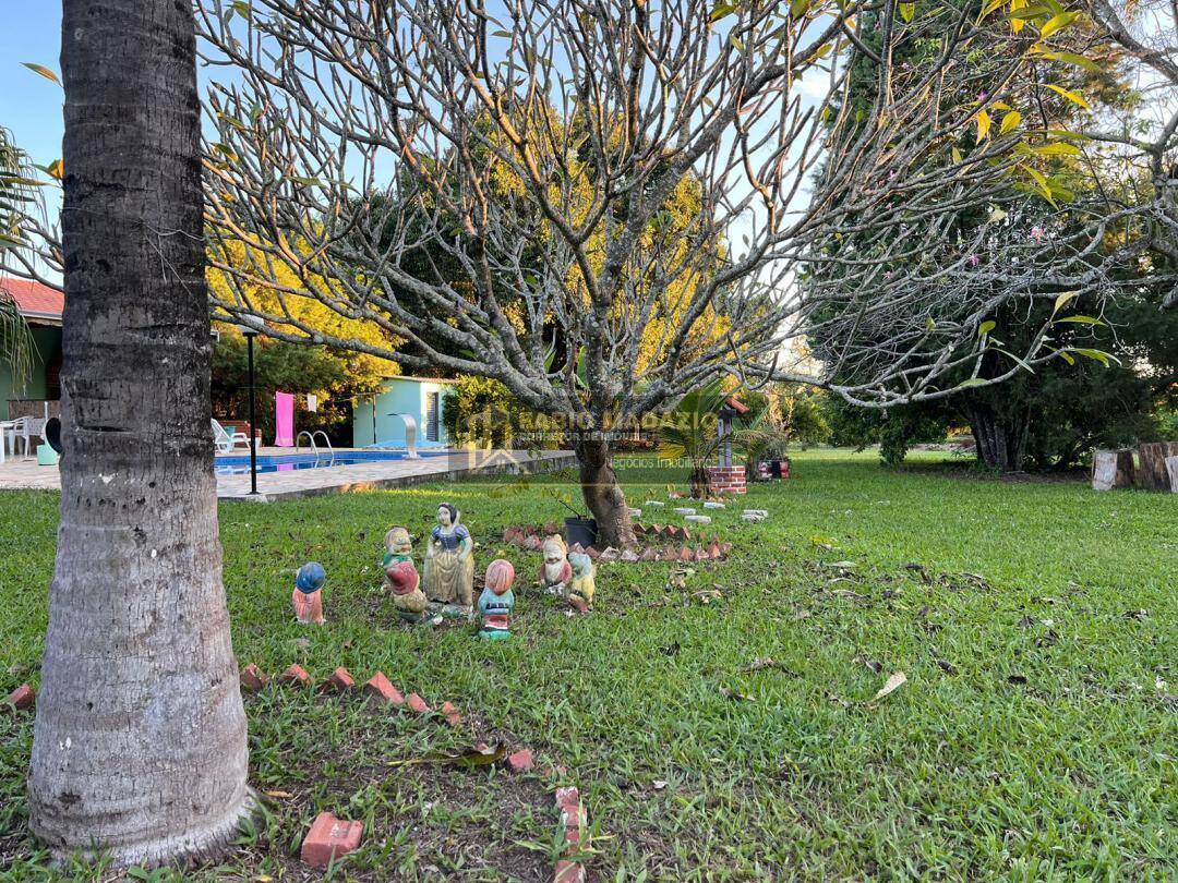 Chácara à venda com 3 quartos, 172m² - Foto 19