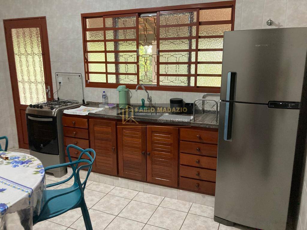 Chácara à venda com 2 quartos, 140m² - Foto 12