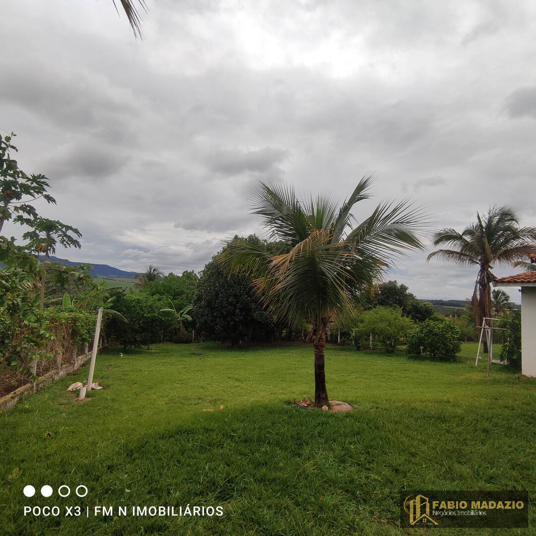 Chácara à venda com 3 quartos, 170m² - Foto 3