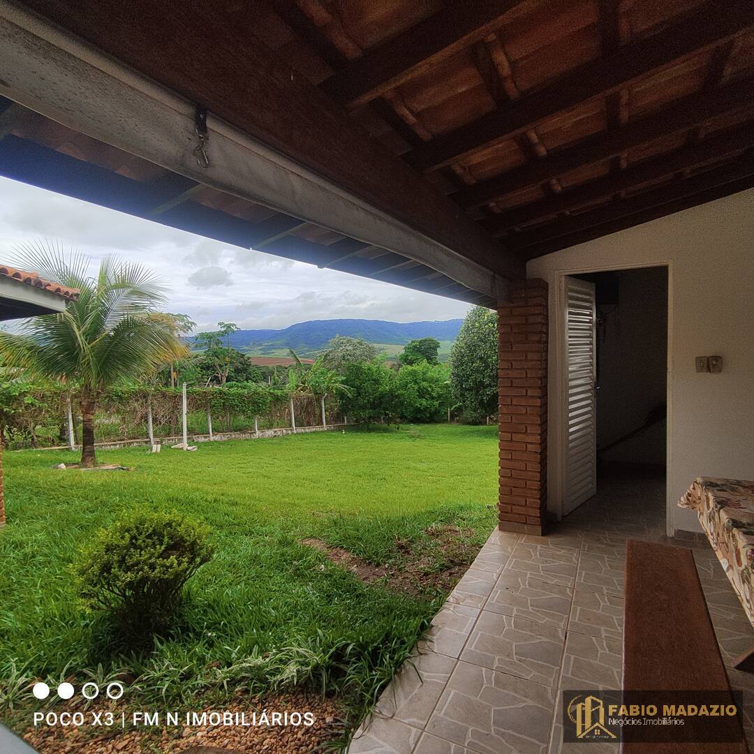 Chácara à venda com 3 quartos, 170m² - Foto 8
