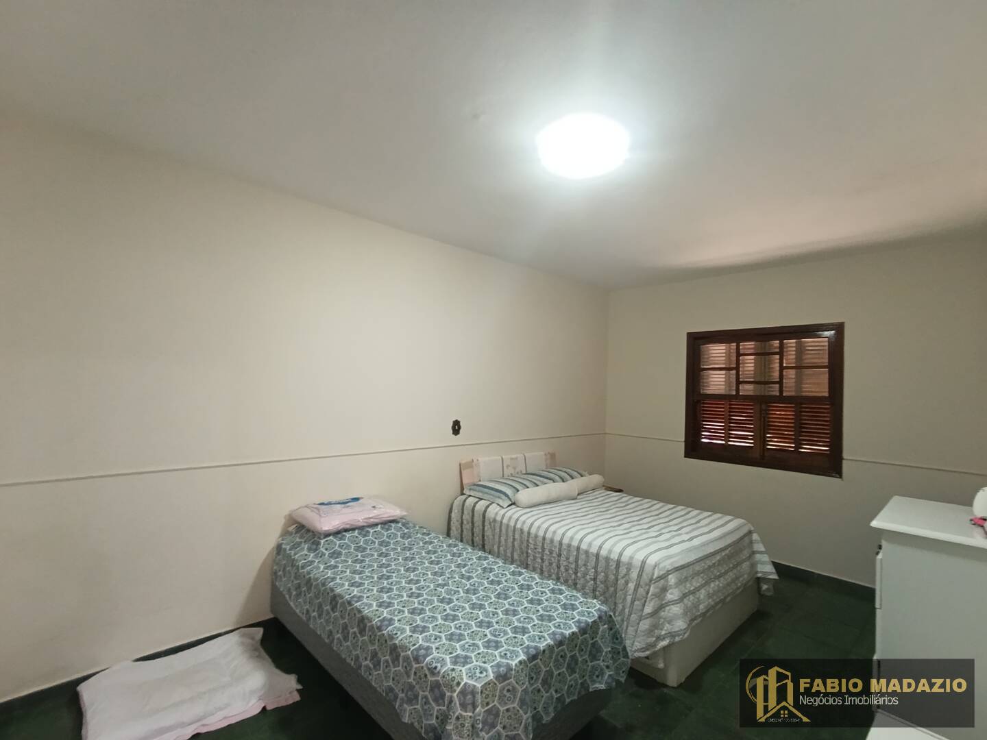Chácara à venda com 6 quartos, 500m² - Foto 35