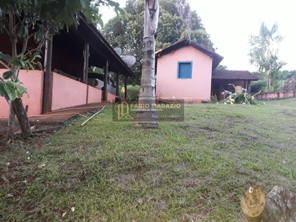 Sítio, 4 quartos, 260 m² - Foto 1