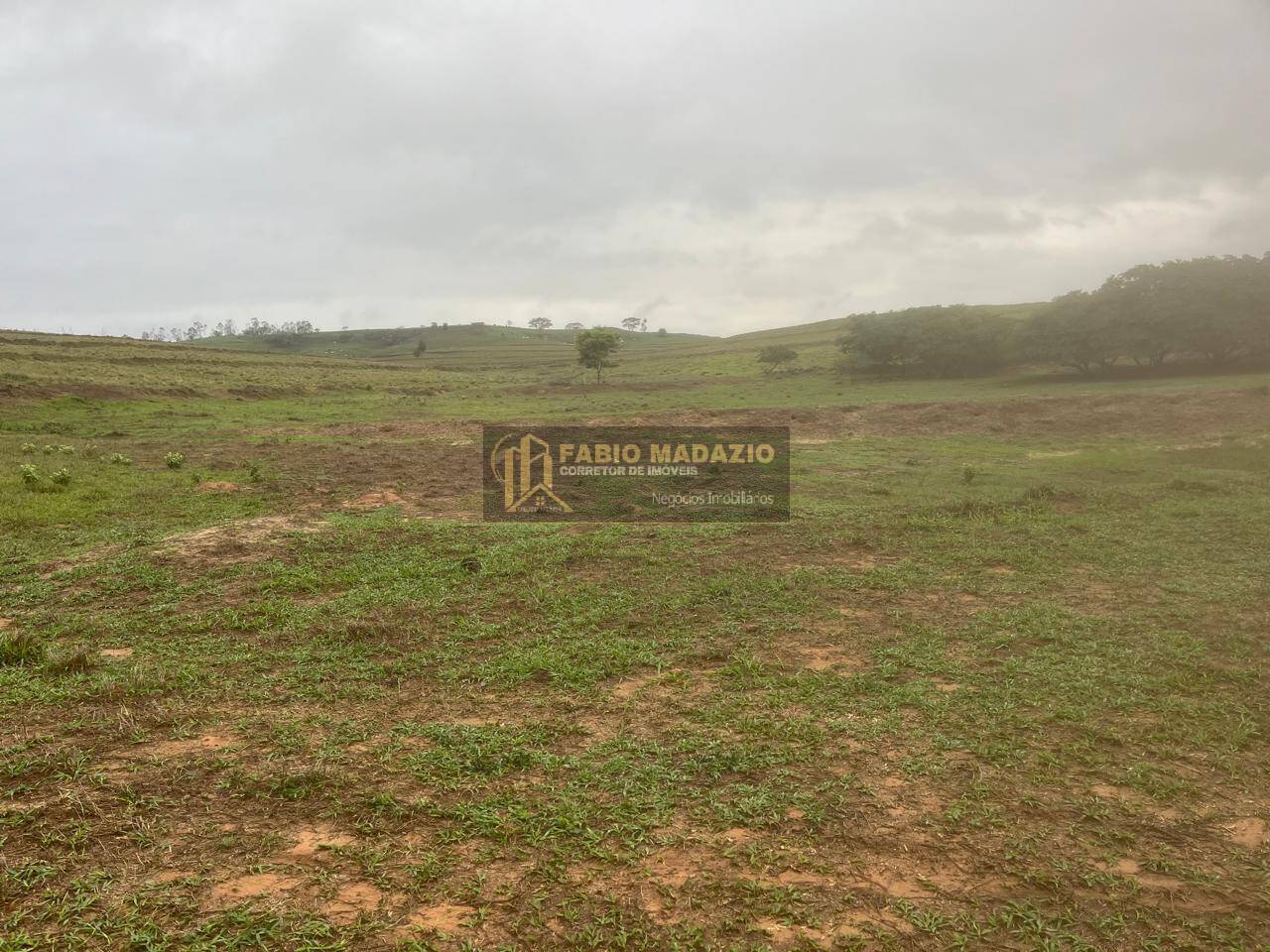 Terreno à venda, 211m² - Foto 4