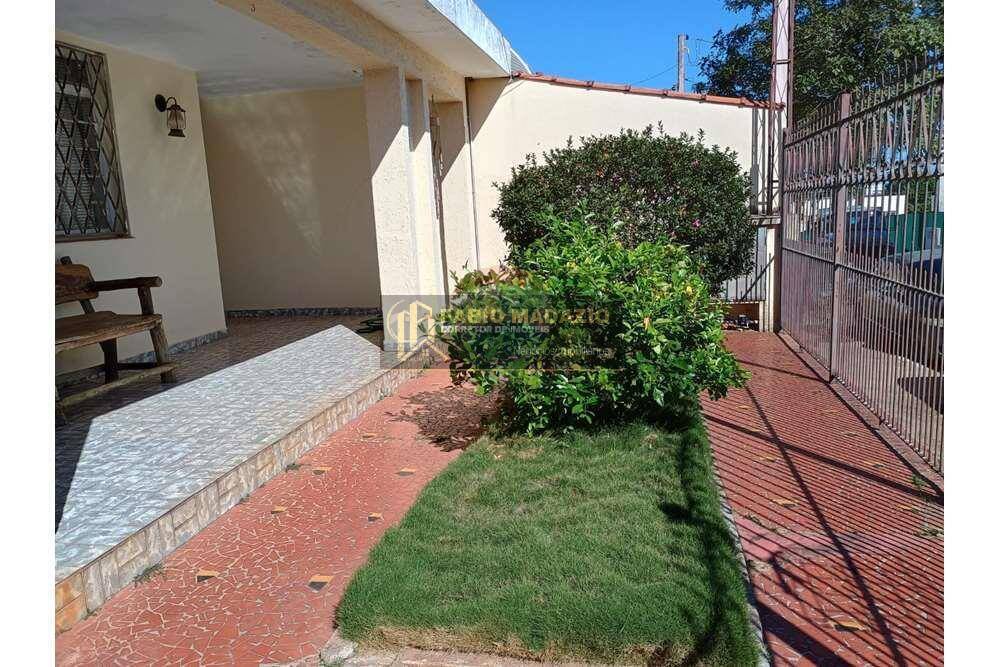 Casa à venda com 5 quartos, 306m² - Foto 11