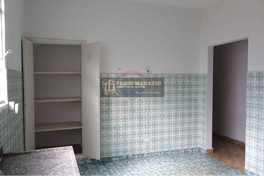 Casa à venda com 5 quartos, 306m² - Foto 18
