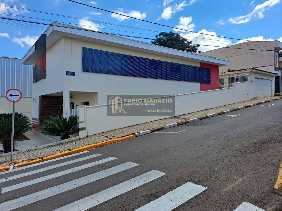 Prédio Inteiro à venda, 330m² - Foto 2