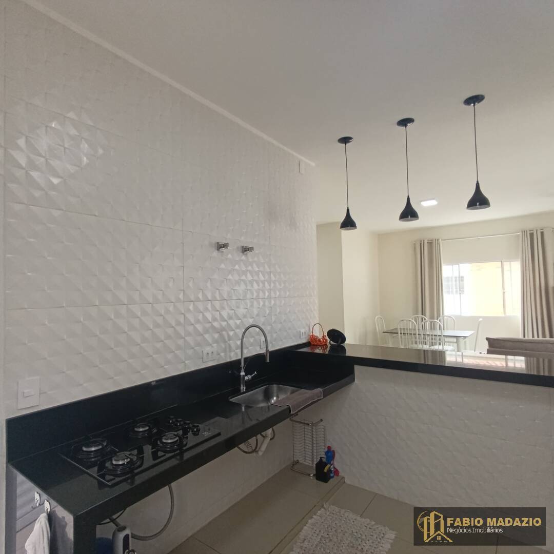 Casa à venda com 2 quartos, 100m² - Foto 14