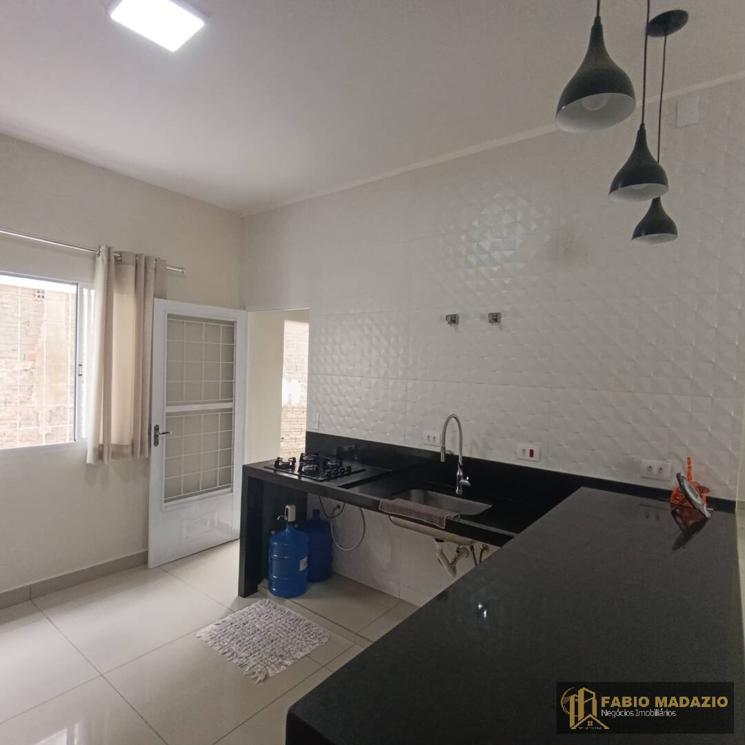 Casa à venda com 2 quartos, 100m² - Foto 15