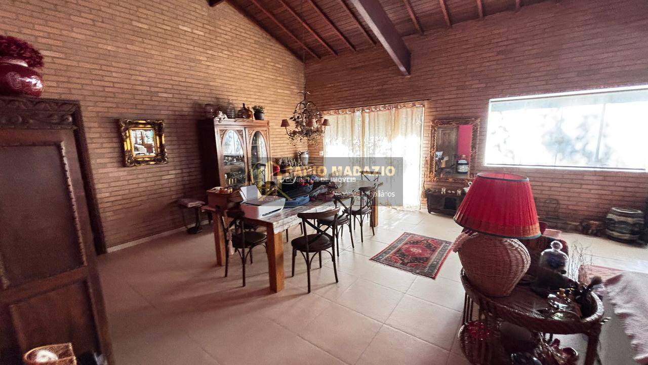 Casa, 3 quartos, 237 m² - Foto 3