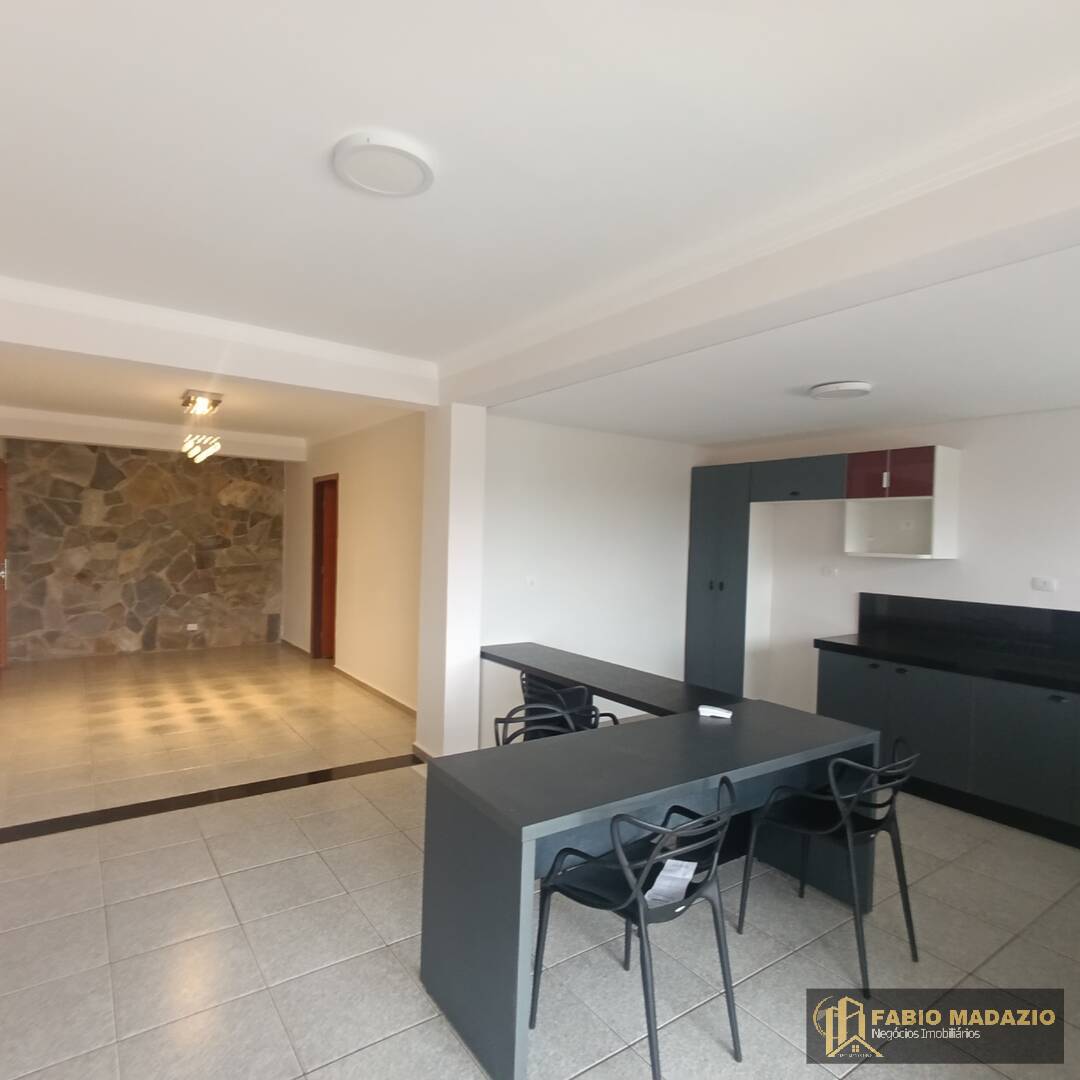 Casa à venda com 3 quartos, 165m² - Foto 2