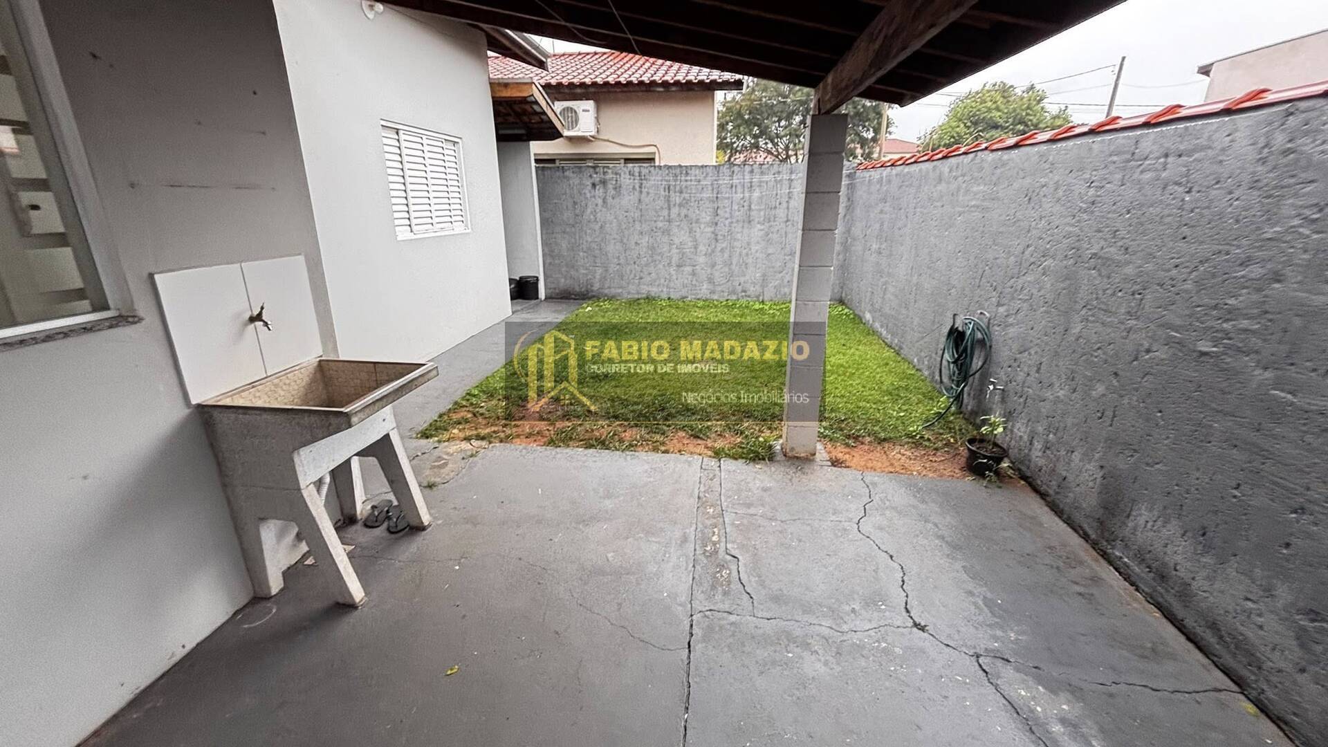 Casa à venda com 2 quartos, 110m² - Foto 15