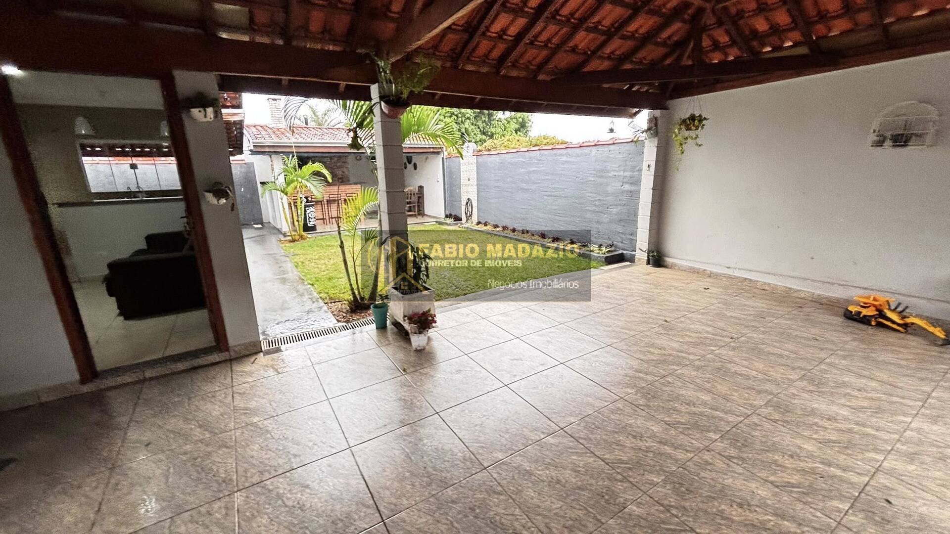 Casa à venda com 2 quartos, 110m² - Foto 25