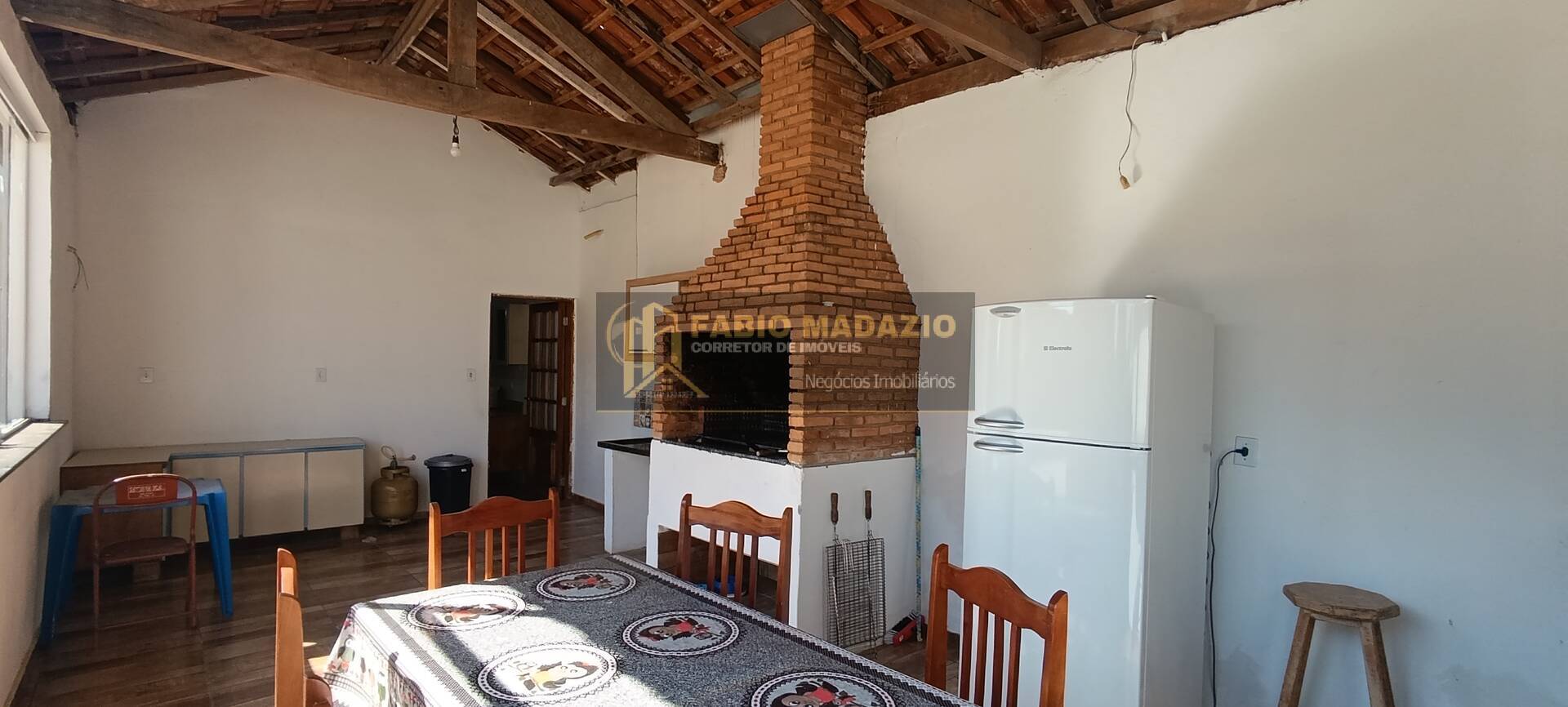 Chácara à venda com 5 quartos, 350m² - Foto 24