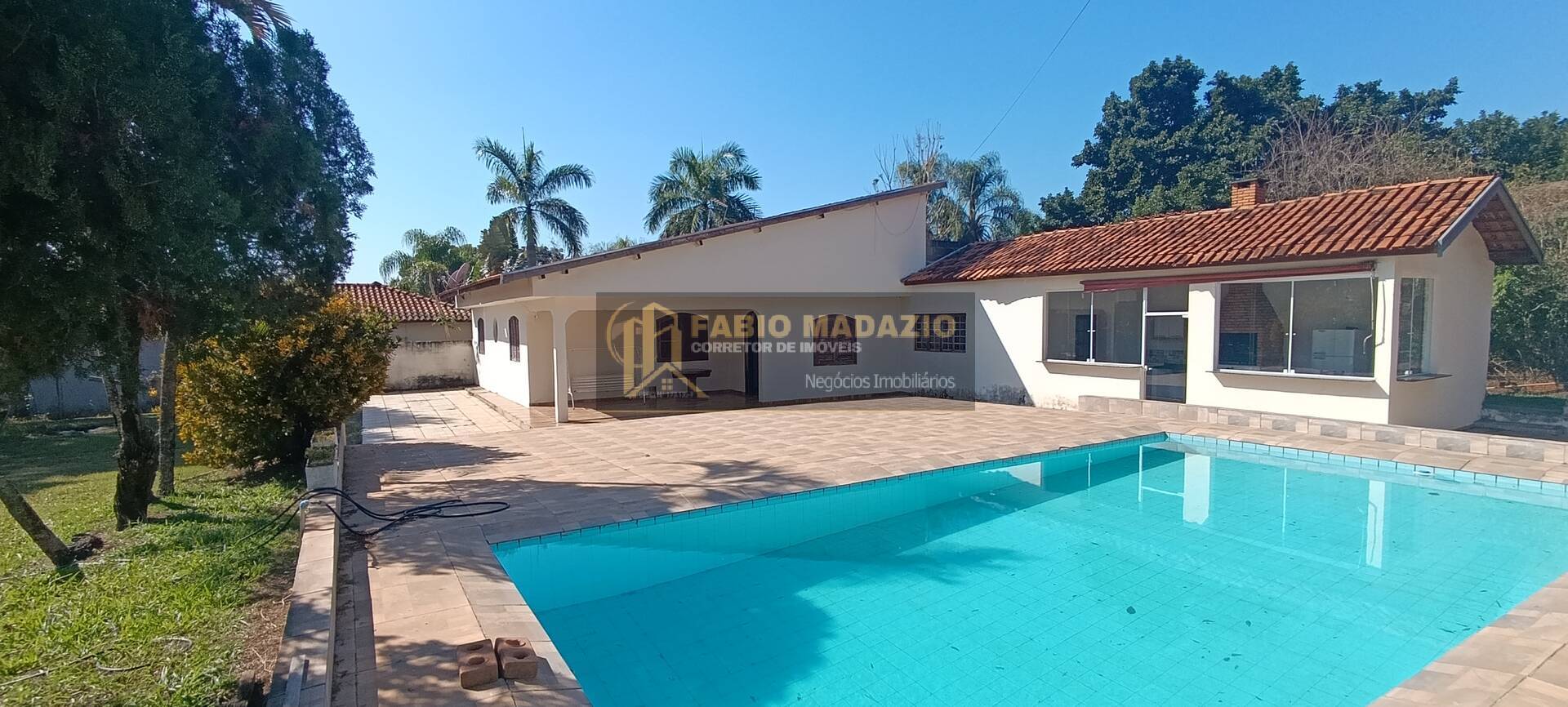 Chácara à venda com 5 quartos, 350m² - Foto 30