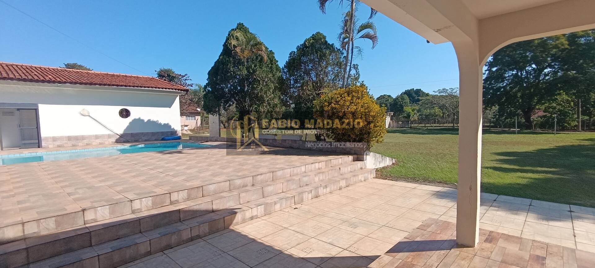 Chácara à venda com 5 quartos, 350m² - Foto 3
