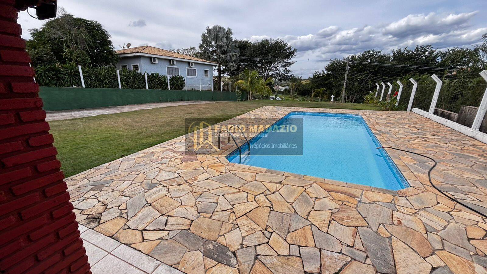 Casa, 2 quartos, 170 m² - Foto 1