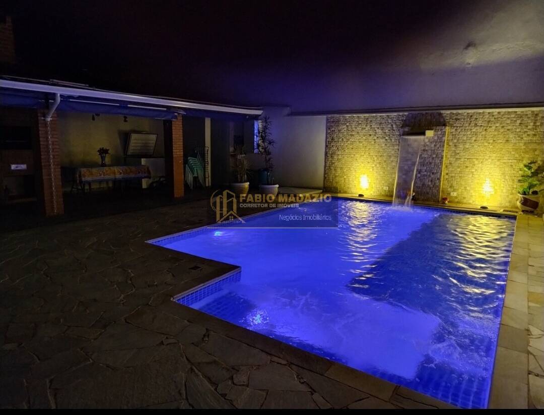 Casa, 3 quartos, 275 m² - Foto 28