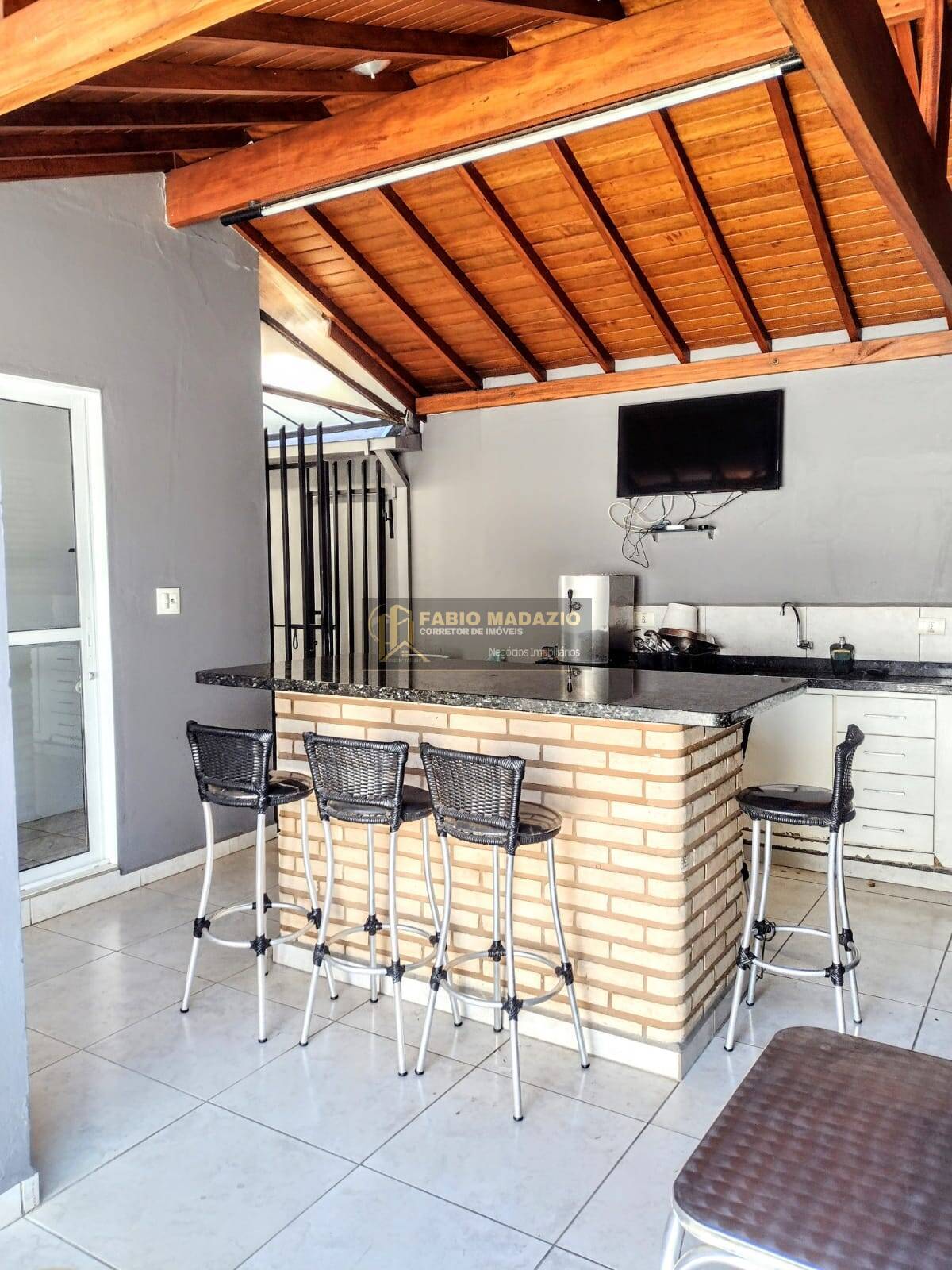 Casa, 3 quartos, 270 m² - Foto 1