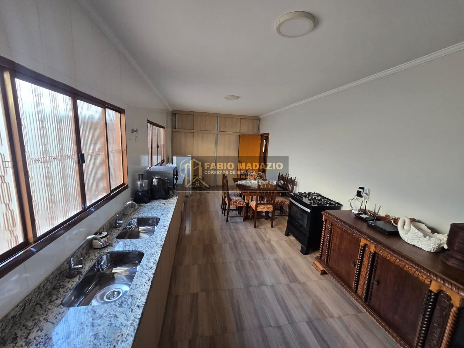 Casa, 3 quartos, 250 m² - Foto 6