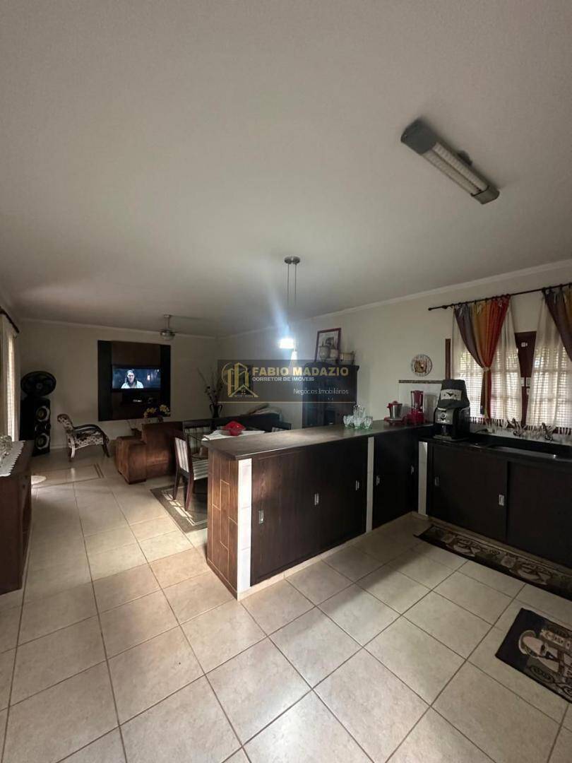 Chácara, 3 quartos, 1024 m² - Foto 13