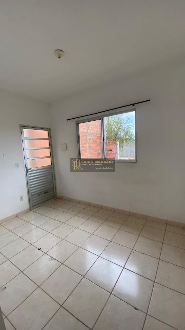 Casa, 2 quartos, 44 m² - Foto 1