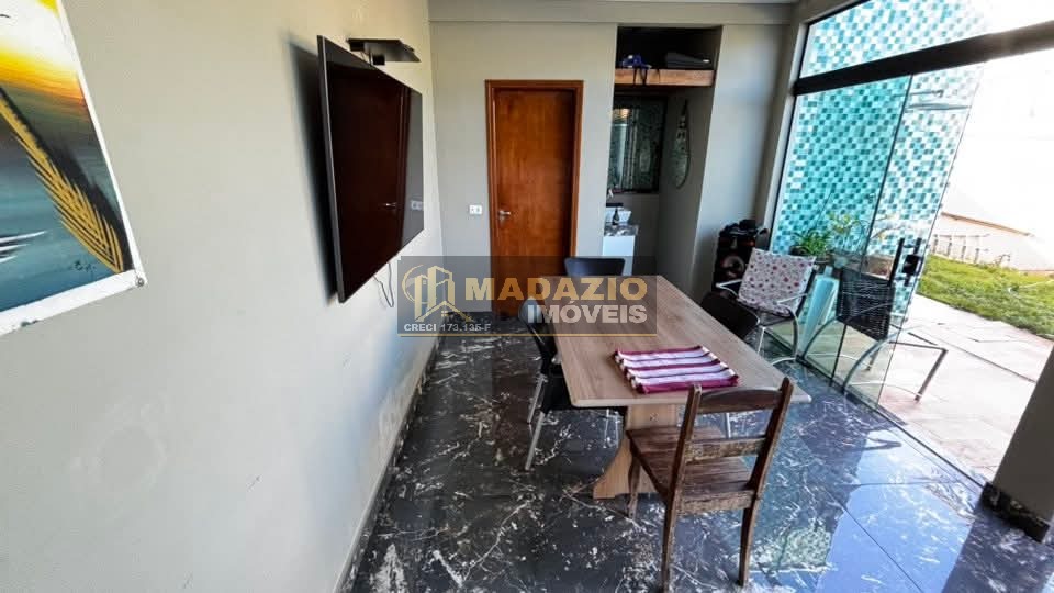 Casa, 3 quartos, 240 m² - Foto 4