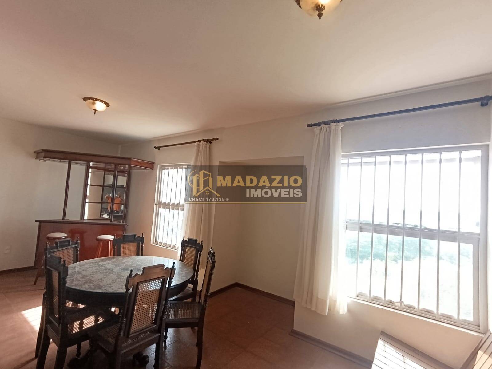 Casa, 3 quartos, 247 m² - Foto 9