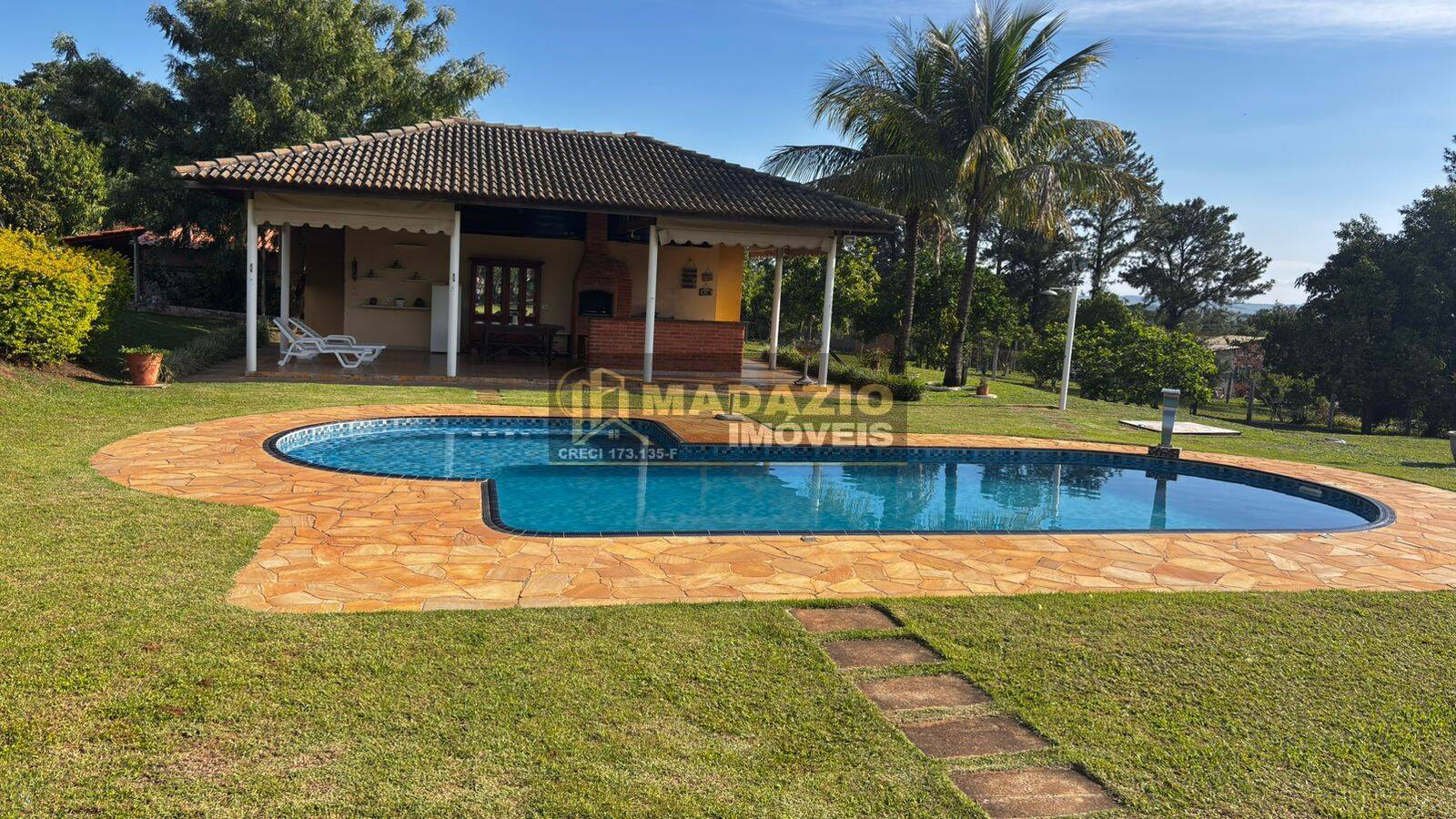 Chácara, 4 quartos, 5726 m² - Foto 2