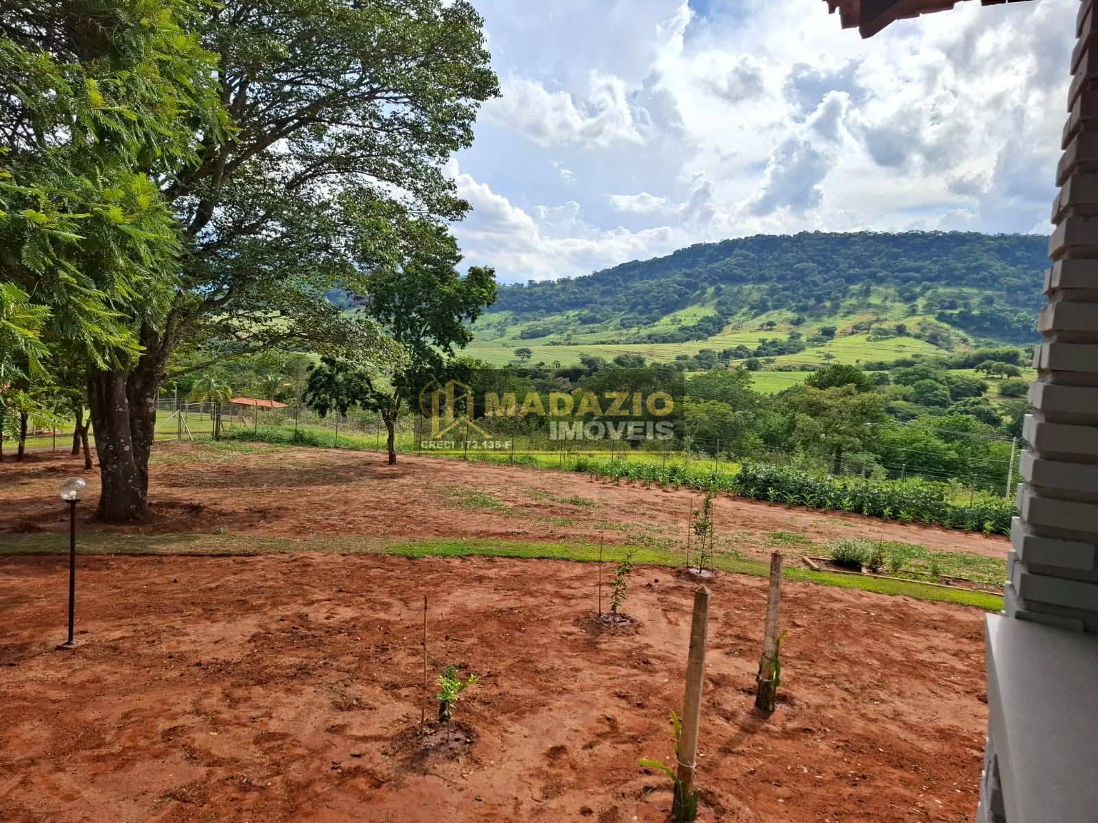 Chácara, 2 quartos, 5860 m² - Foto 2