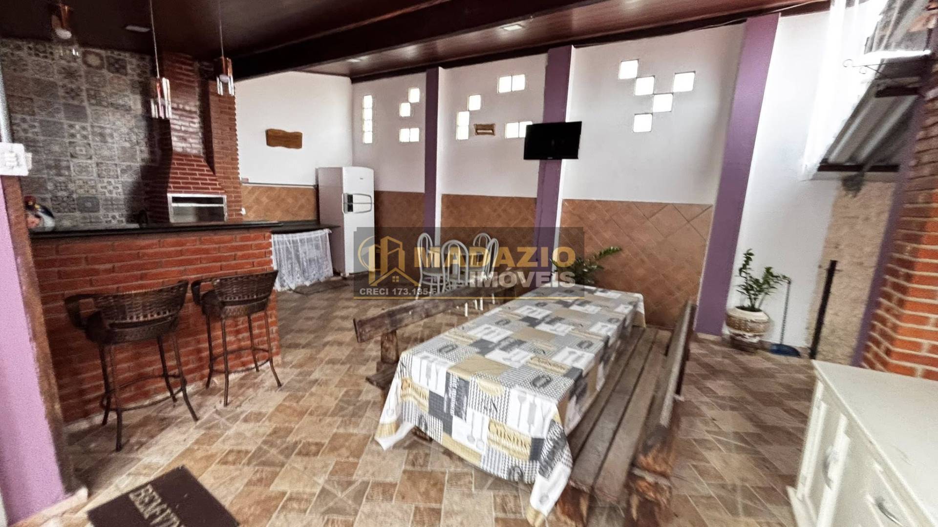 Casa, 5 quartos, 182 m² - Foto 1