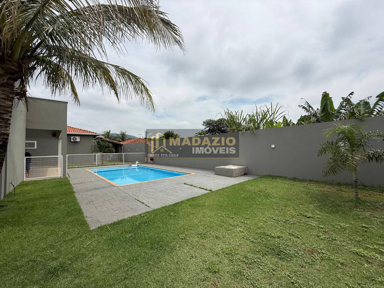 Casa, 4 quartos, 277 m² - Foto 2
