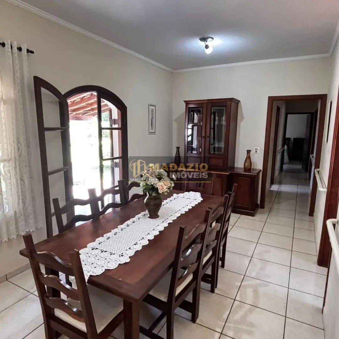 Casa, 4 quartos, 190 m² - Foto 17