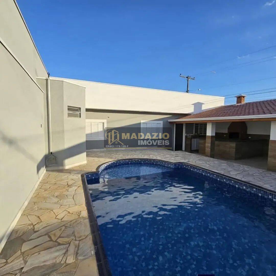 Casa, 3 quartos, 290 m² - Foto 2