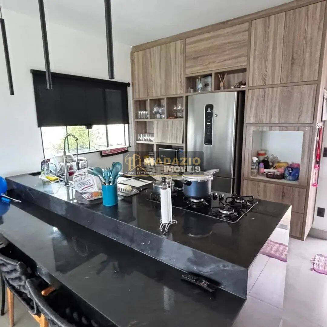 Casa, 3 quartos, 180 m² - Foto 2