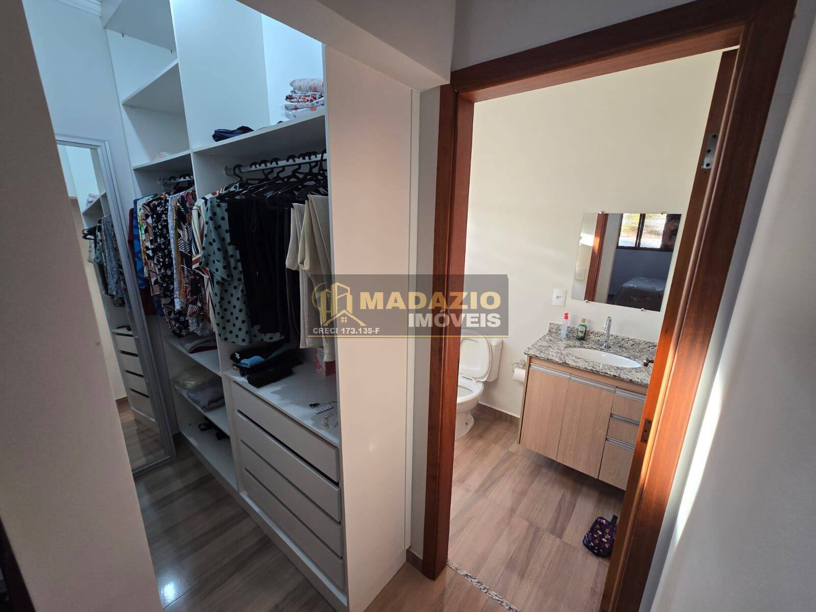 Casa, 4 quartos, 250 m² - Foto 10