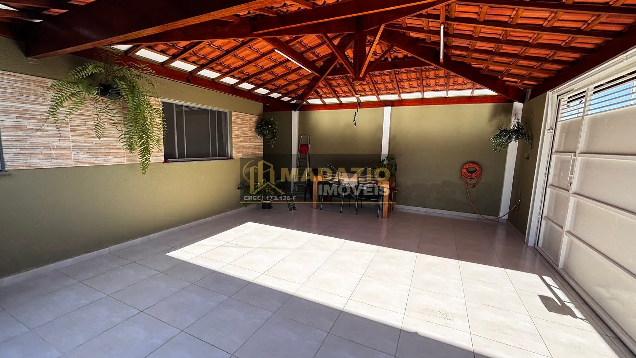 Casa, 2 quartos, 100 m² - Foto 1