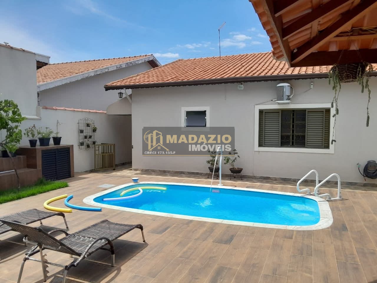 Casa, 2 quartos, 102 m² - Foto 1